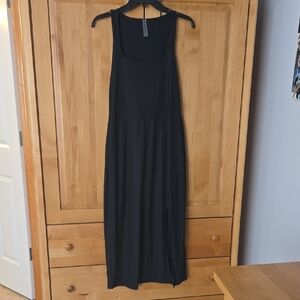 Beyond Yoga Black Sleeveless Maxi Dress with Side Slit